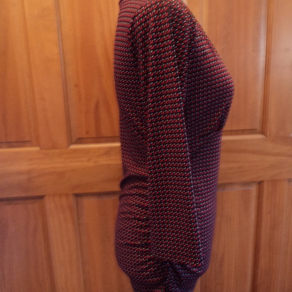 Top - Picture 3 of 5